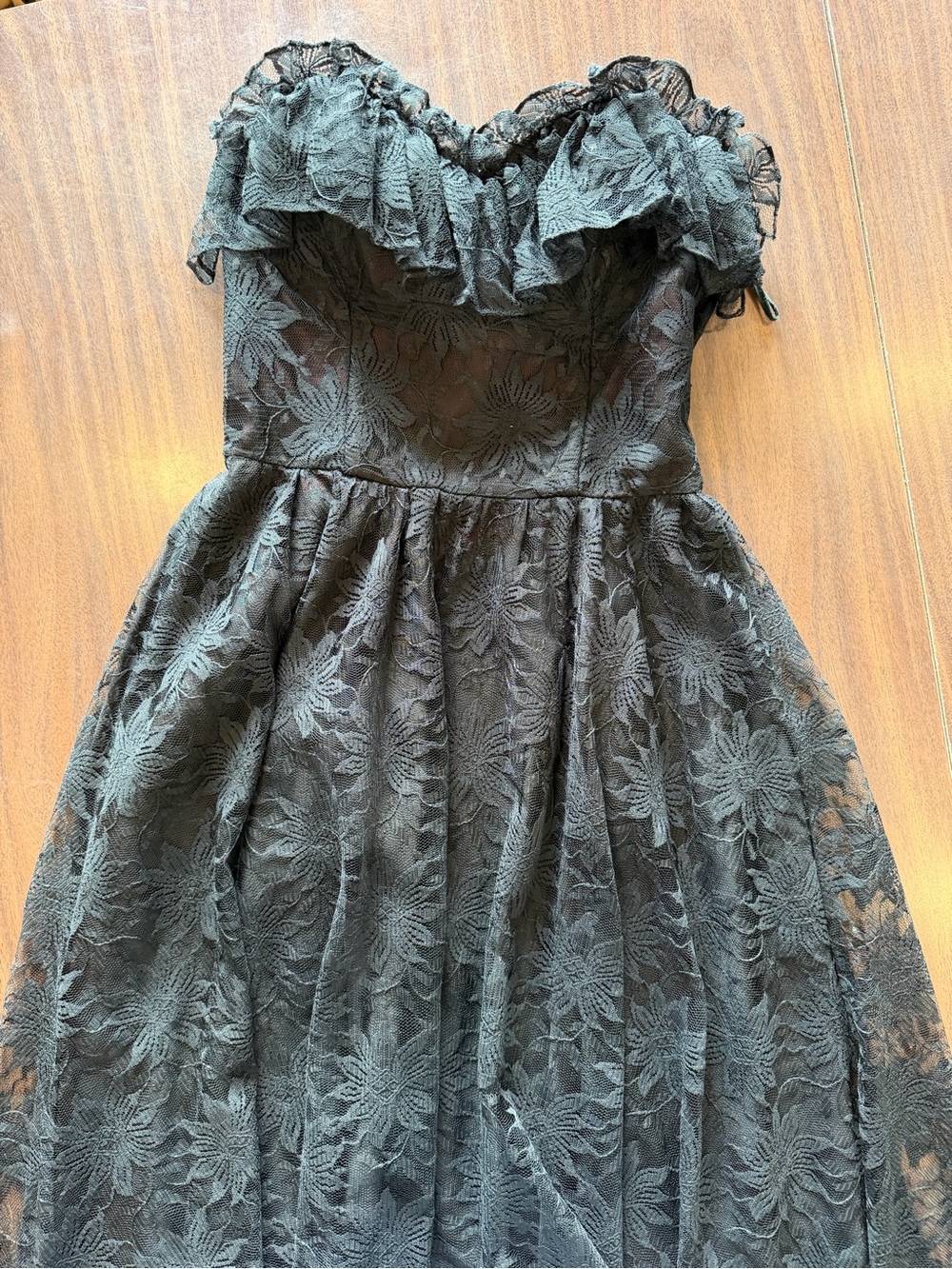 Vintage 1980’s Strapless Lace Dress
